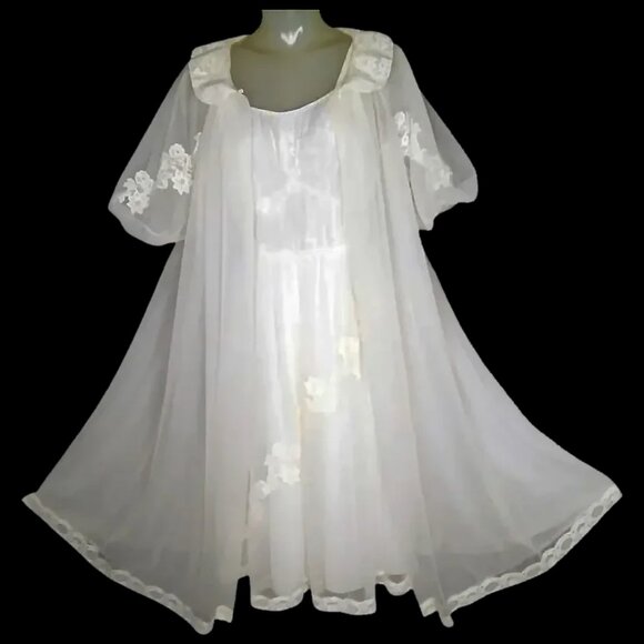 Vintage Nylon Chiffon Peignoir Set White 50s Retro Bridal Robe & Nightgown VFG - Picture 2 of 16